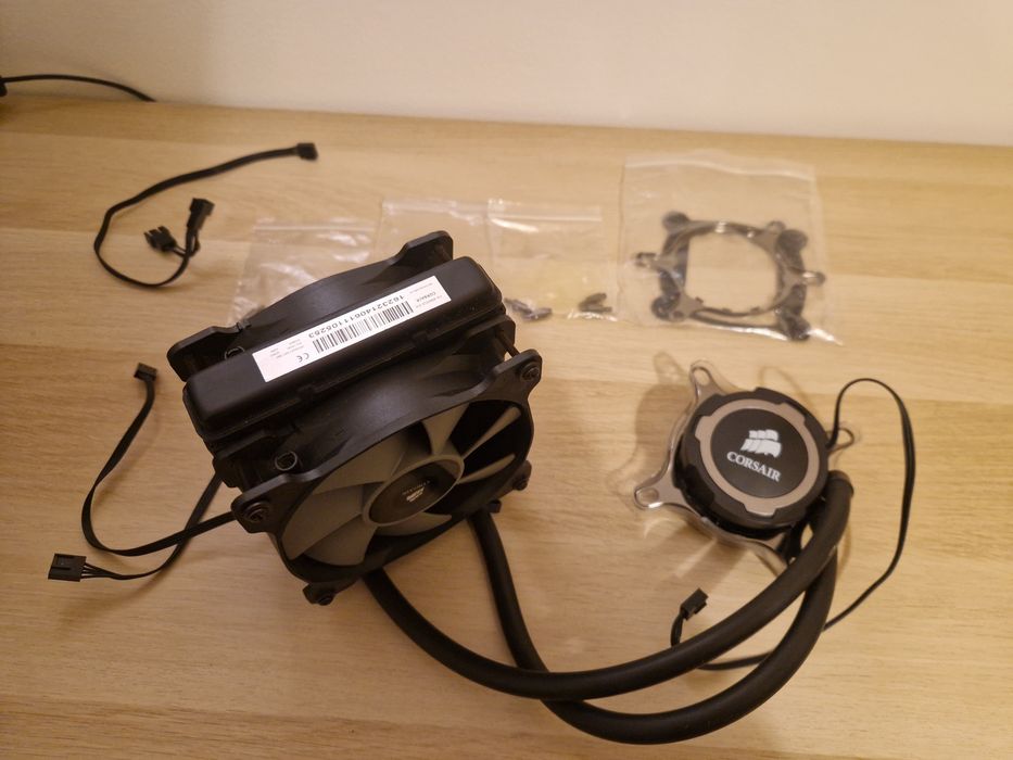 Corsair H75 Liquid Cooler