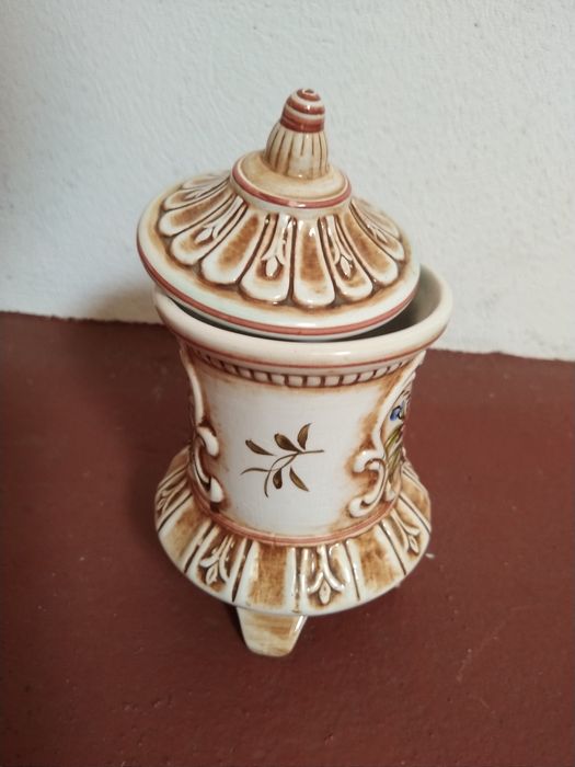 Pote decorativo antigo de chá/café