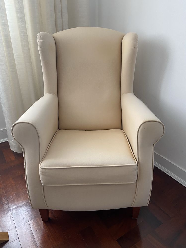 Sofa cama e dois individuais