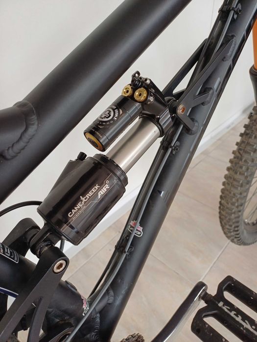 Bicicleta enduro Banshee Rune V2