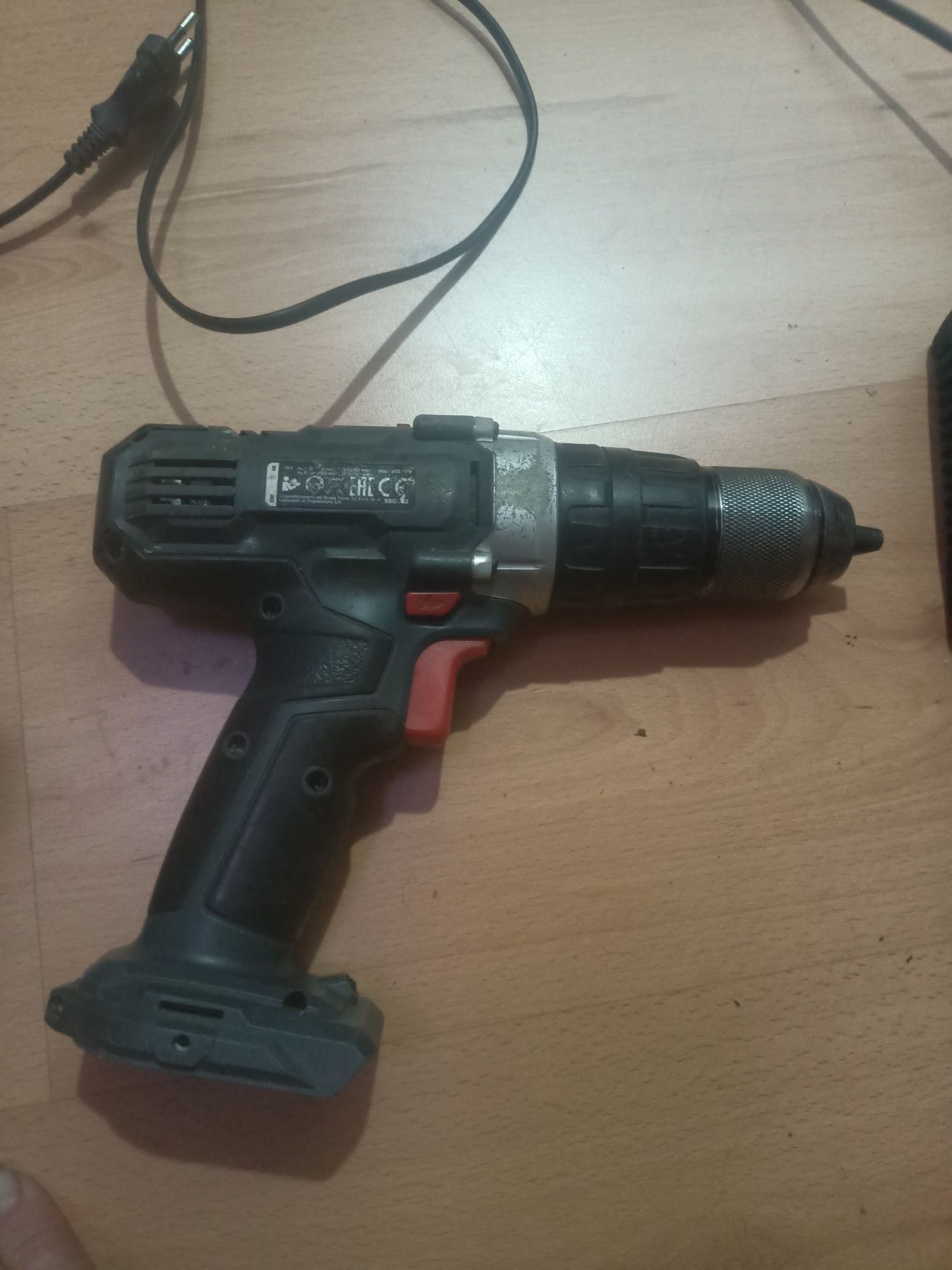 wiertarka udarowa akumulator graphite