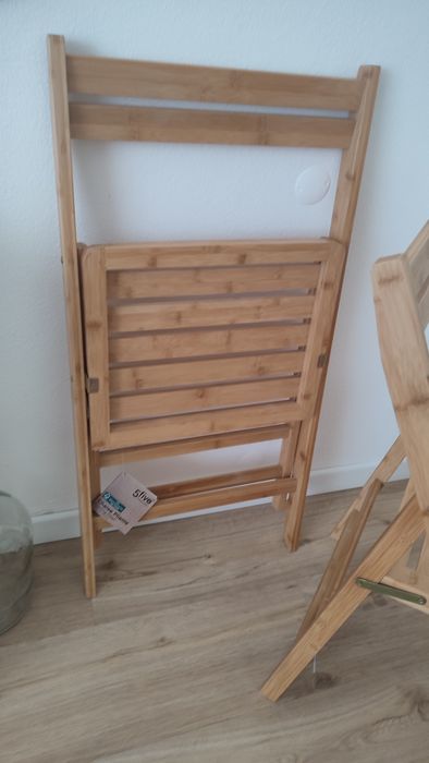 Cadeira dobrável em bambu