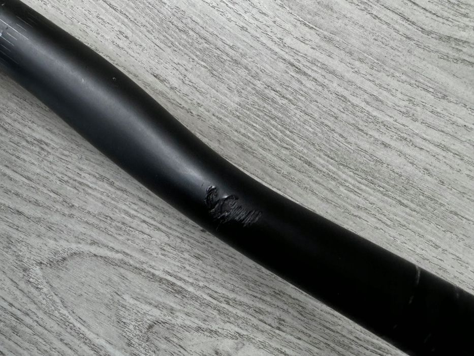 Kierownica Santa Cruz Riser Carbon Bars 780mm 35/35mm