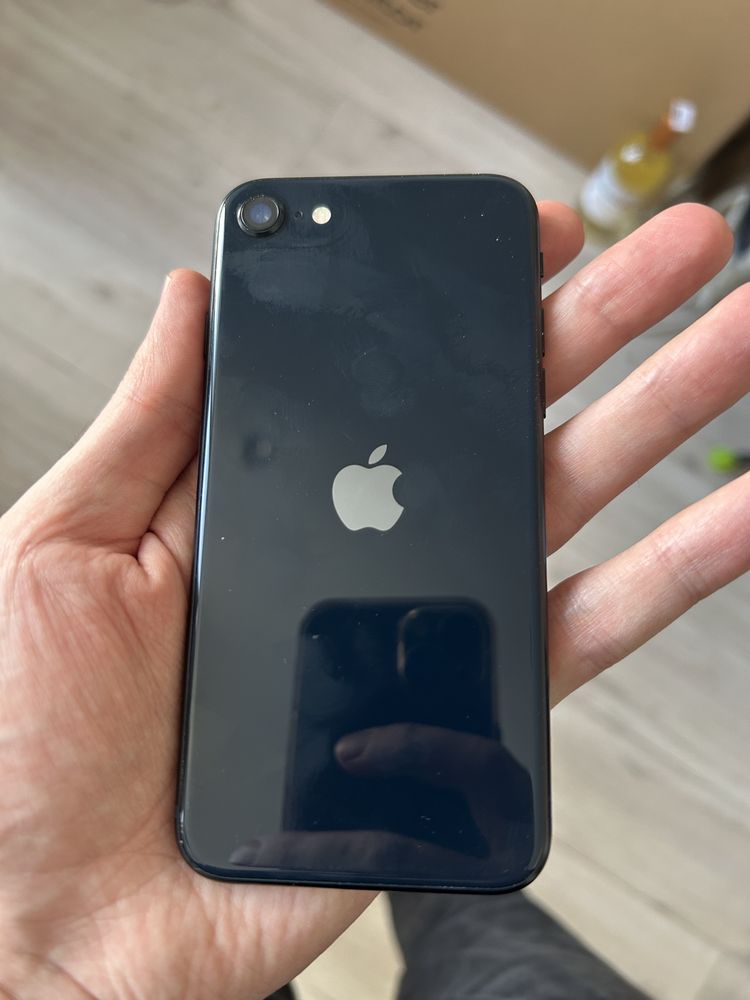 iPhone SE3 2022 64GB  Neverlock