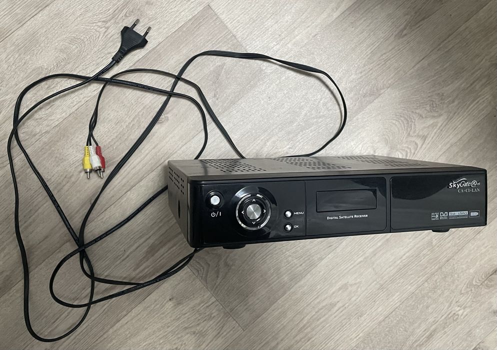SkyGate NET супутниковий ресівер, тюнер, ресивер