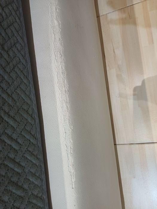 RezerwACJA Łóżko białe tapicerowane