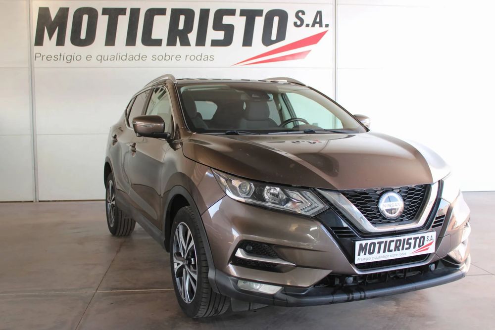 Nissan Qashqai 1.5 dCi N-Connecta J18
