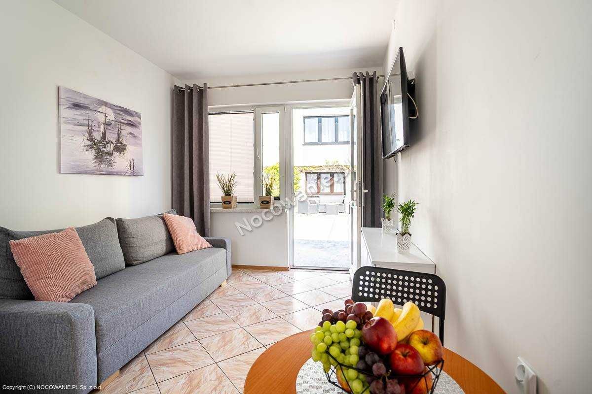 Tanie pokoje 2-osobowe z patio w CENTRUM ŁEBY