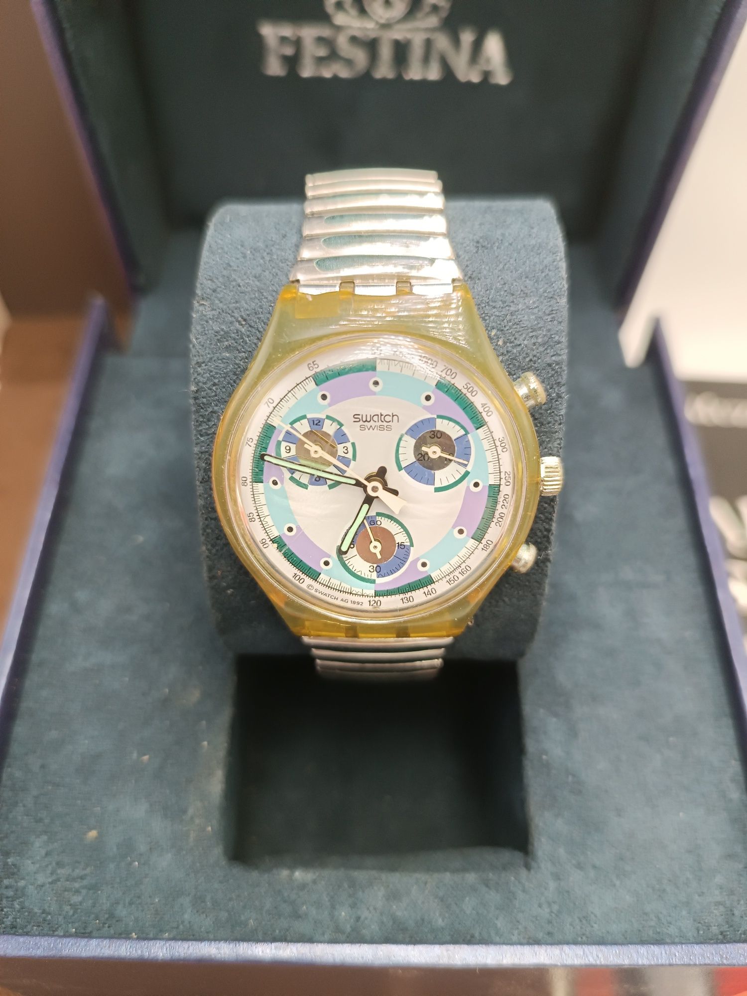 Zegarek damski Swatch Swiss quartz chronograf