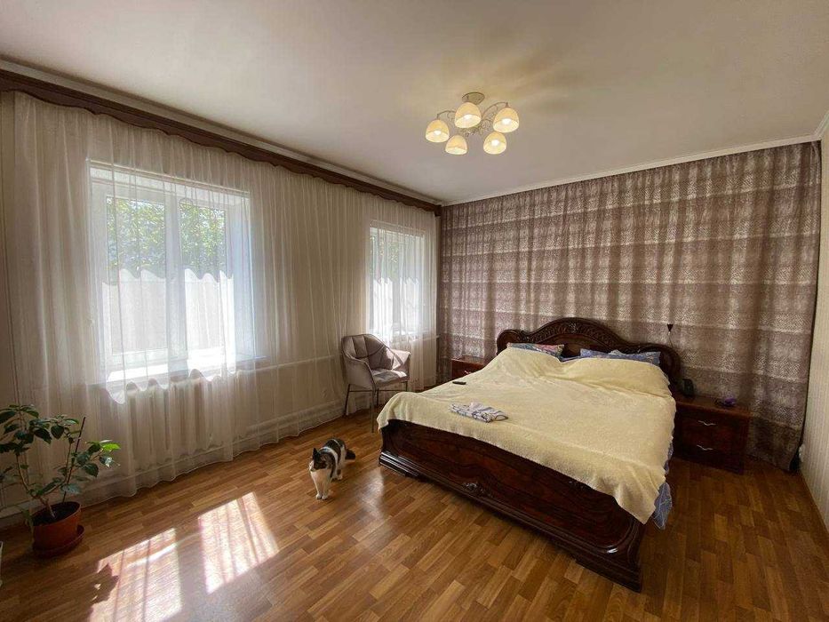 2 Дома+гараж на 2 машины Зеленый двор