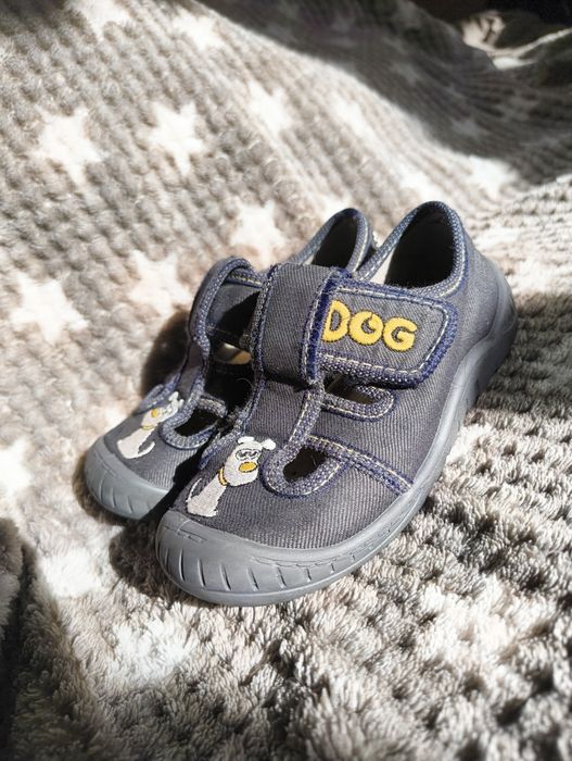 Kapcie chłopięce MD, do przedszkola r. 26