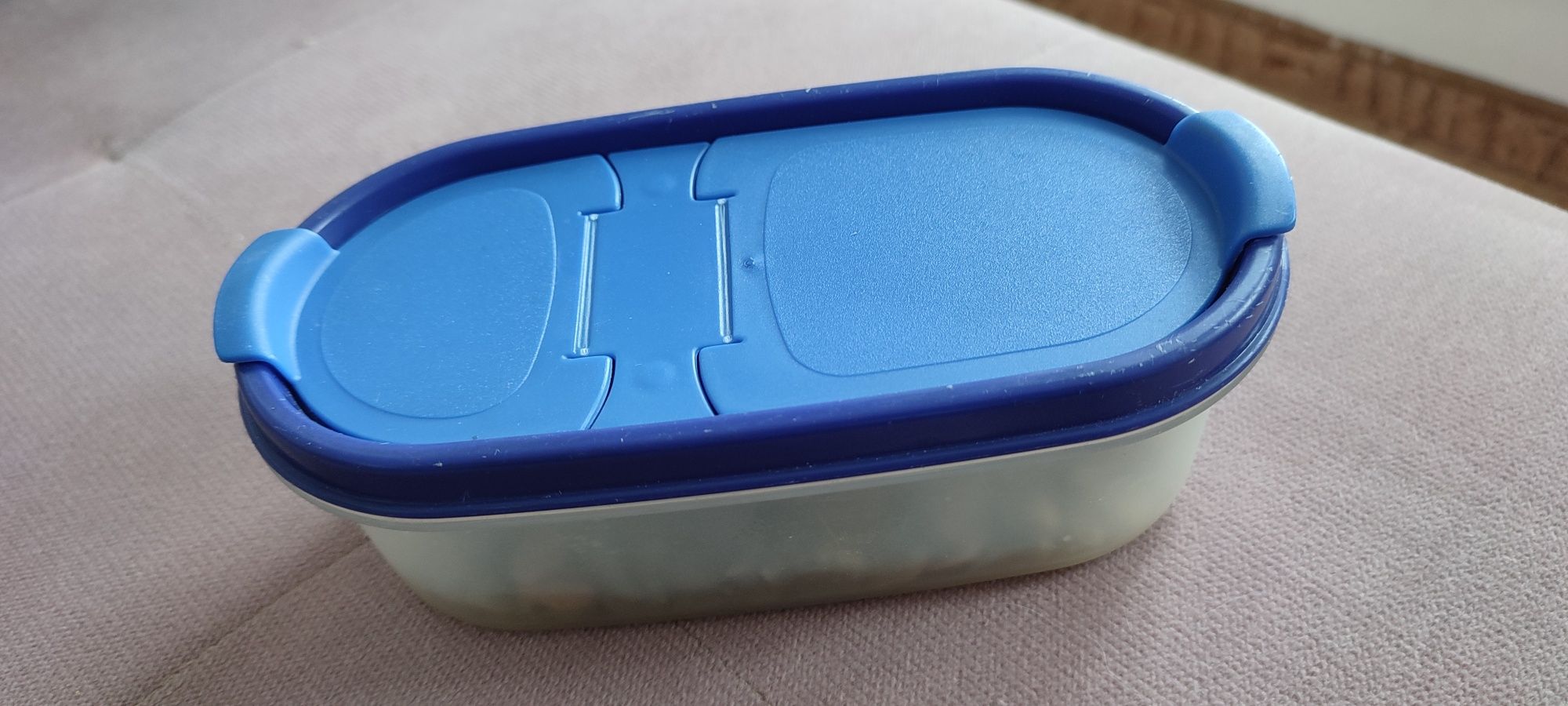 Pokrywka przykrywka do pojemnika z kolekcji Sypkie Tupperware - NOWA