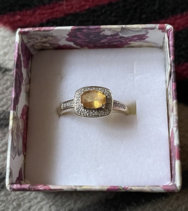 Pierścionek diamenty brylanty 0,20 ct i cytryn 0,60 ct, certyfikat