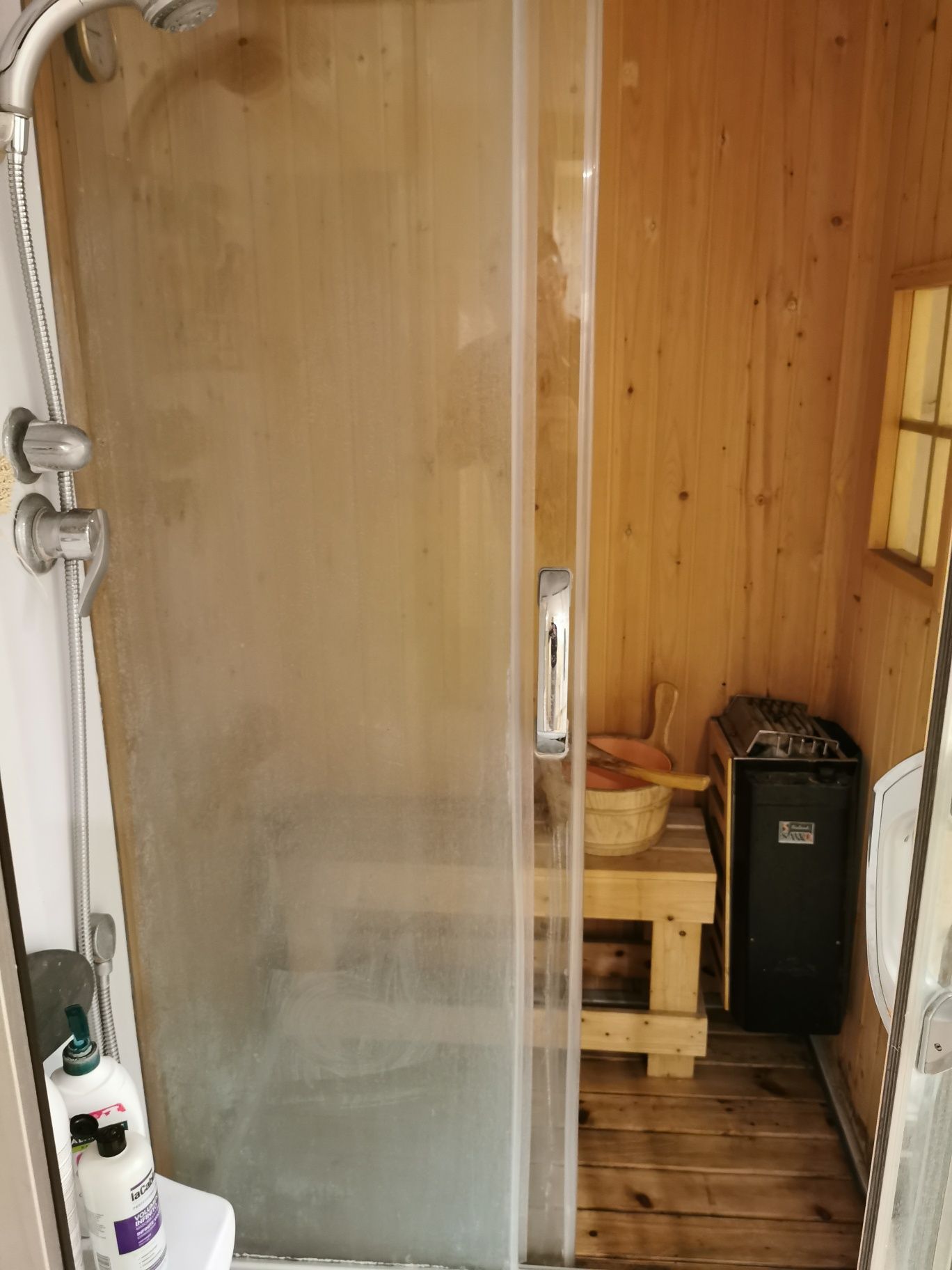 Kabina prysznicowa z sauną