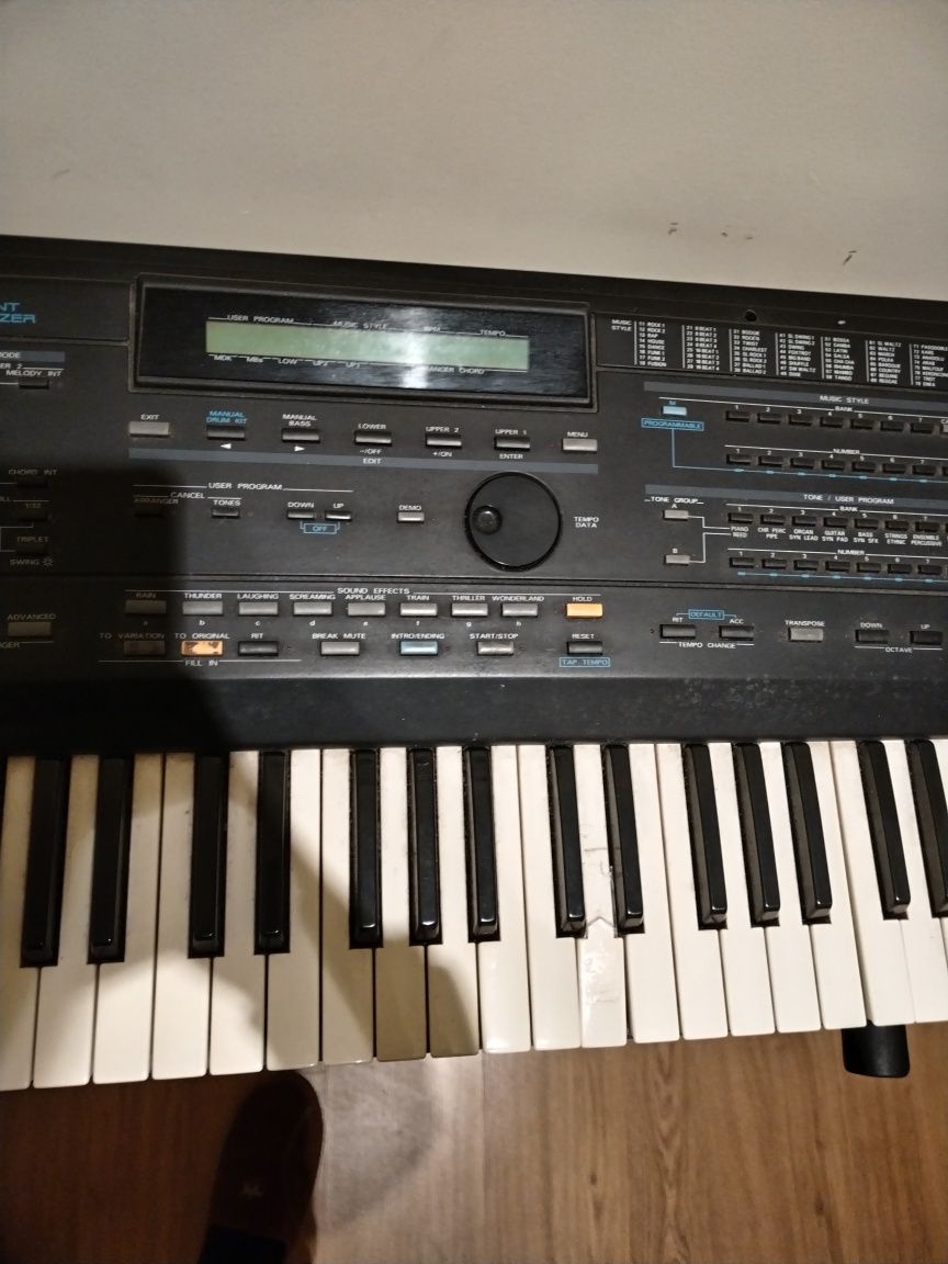 Piano Roland E-70