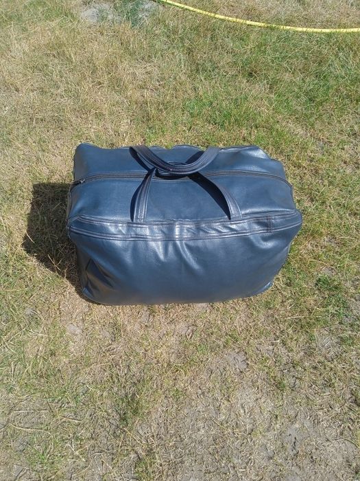 Продам дорожну сумку