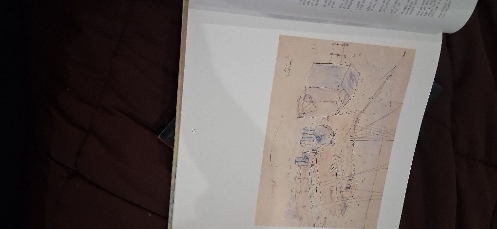 Livro resende sinais no tempo e no espaço