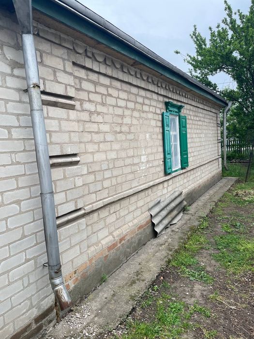 Продам добротний будинок в Підгородному