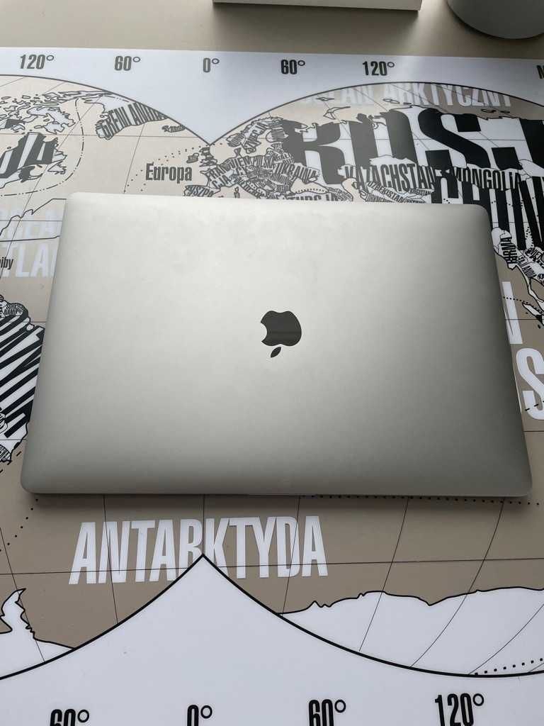 MacBook Pro A1707 15" i7/2,6GHz 256GB 2016r.