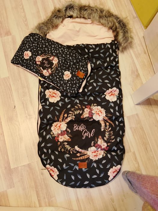 Śpiworek do wózka plus mufka