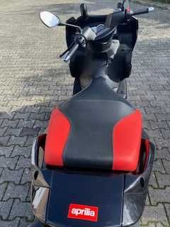 Aprila 300 SR Max como nova