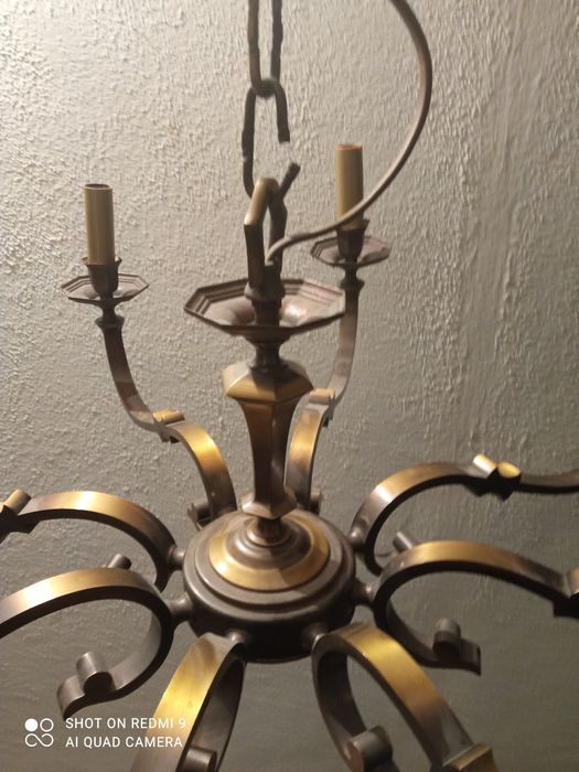Żyrandol mosiężny