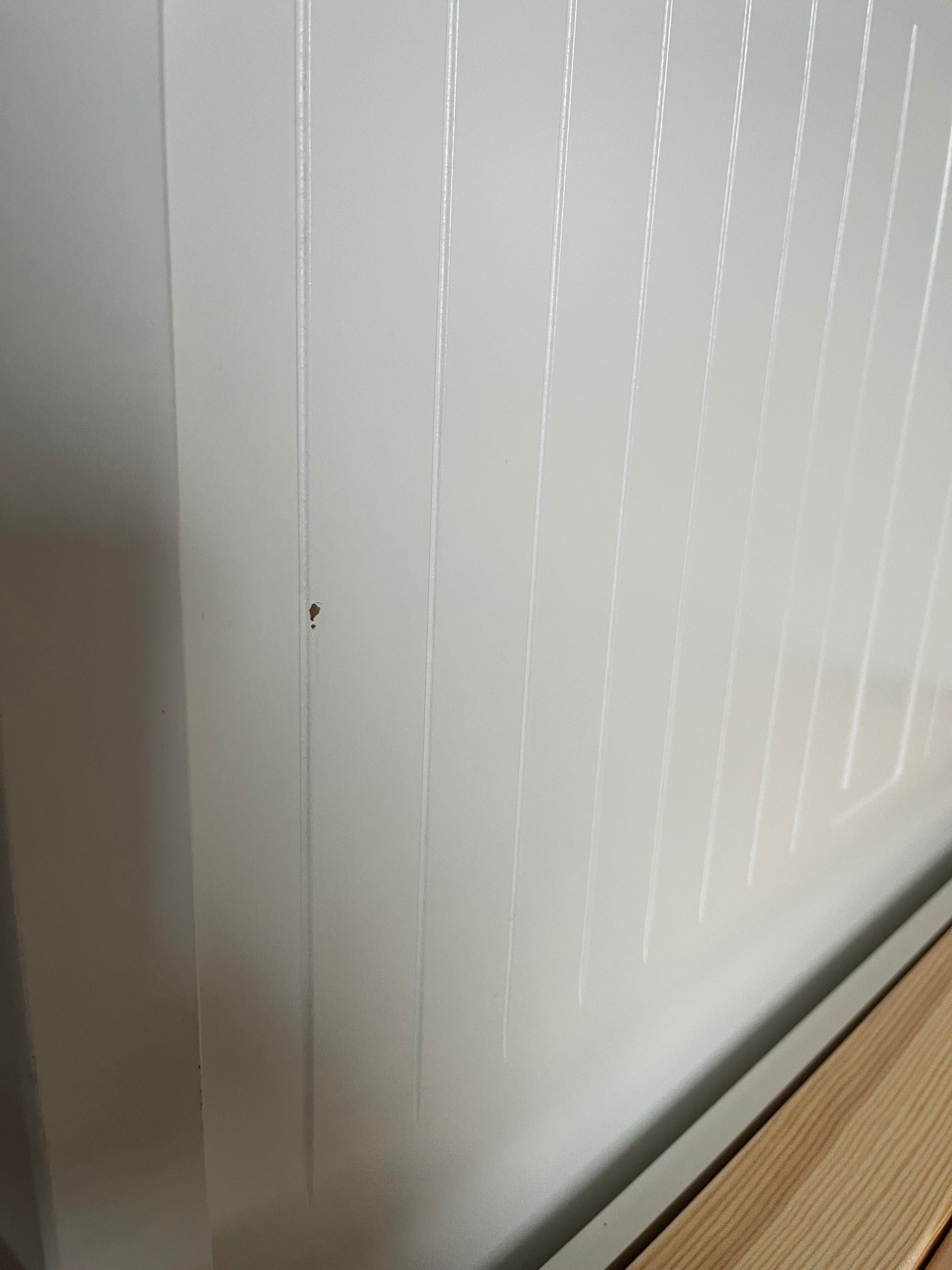 Białe łóżko z materacami Hemnes Ikea