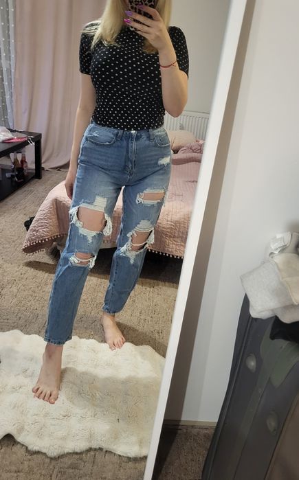 Jeansy z dziurami slim mom  wysoki stan
