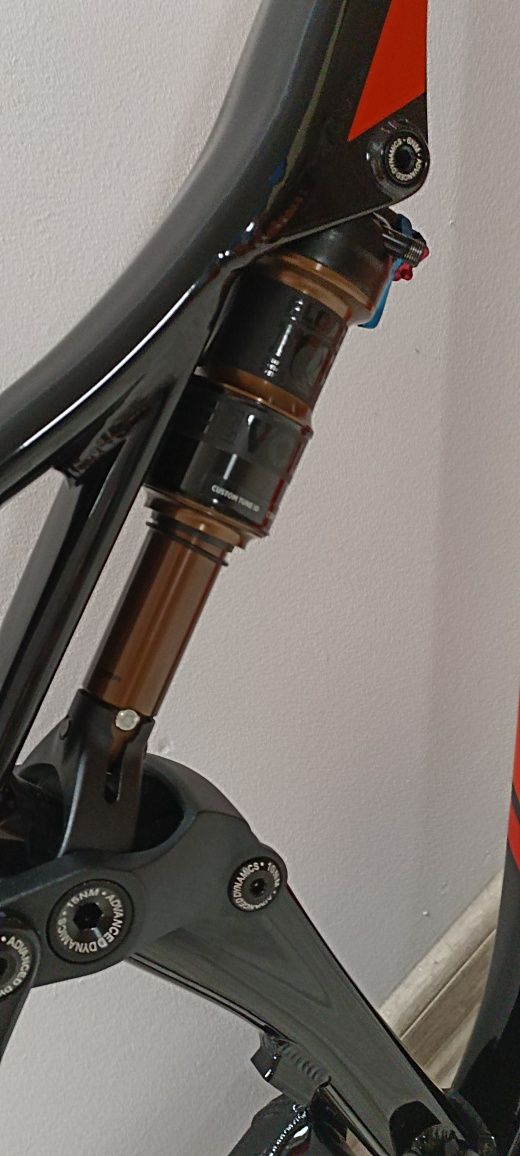 Nowa rama orbea occam+ damper fox.