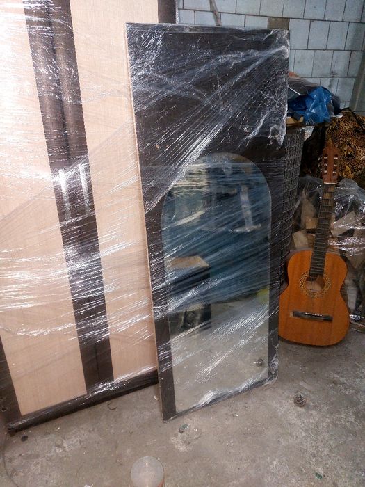Продам прихожую 215х225х36