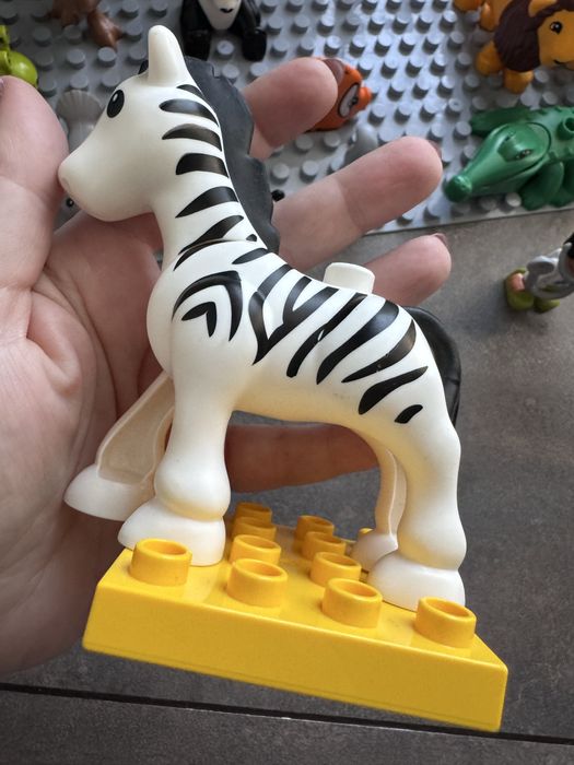 Biała zebra Afryka Zabawka duża mama a’la Lego duplo zwierzątko figurk
