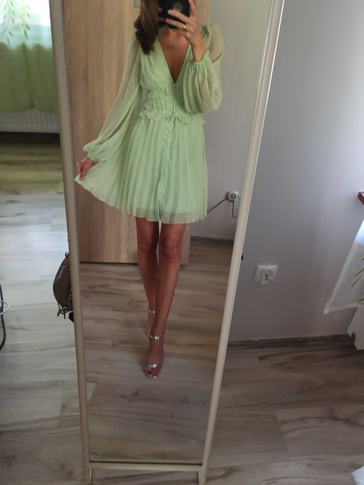 Sukienka damska miętowa plisy guziki bufki XS długi rękaw taliowana