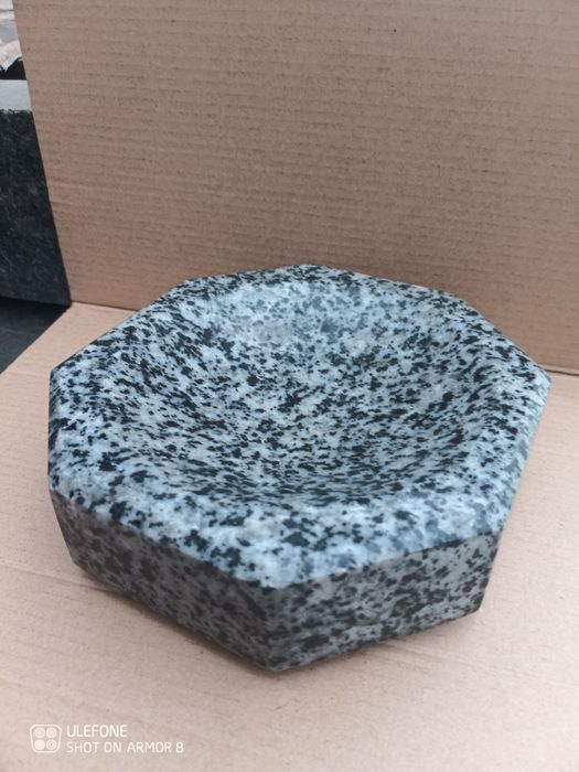 Попільнички гранітна