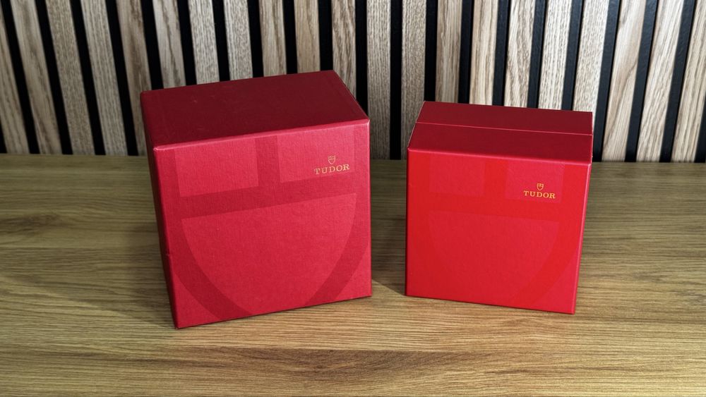 Caixa Tudor como nova 100% original