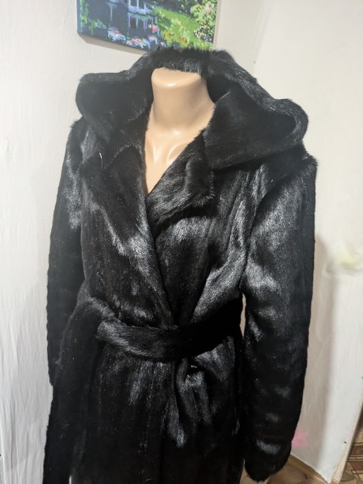 Черная женская длинная шуба эконорка