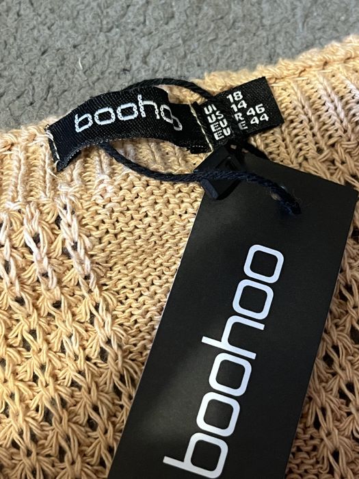Пляжне вʼязане плаття бренду Boohoo