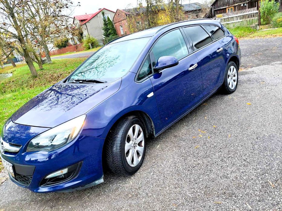 Astra Model 2014,1.4 140 koni,Gaz fabryczny do 2029r,Wyposazona,combi