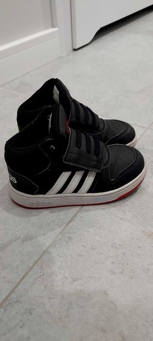 Sprzedam buty jesień zima, Adidas