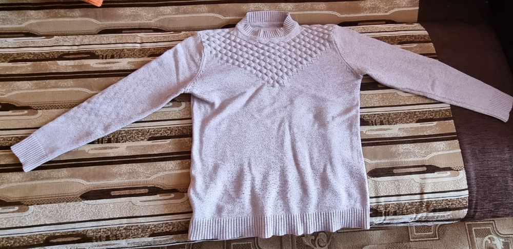 Sweter biały XL wzór