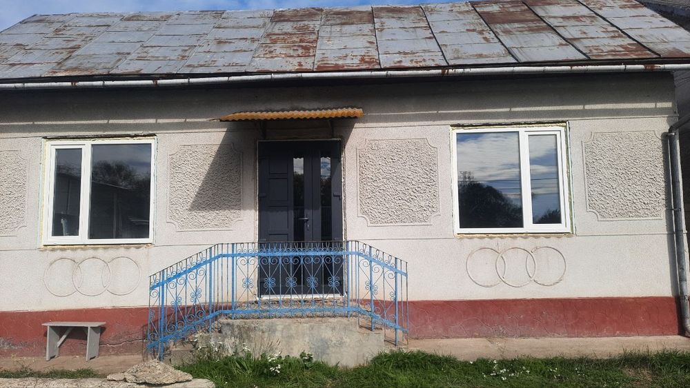 Продаж двох будинків — с. Шипинці, Чернівецька обл