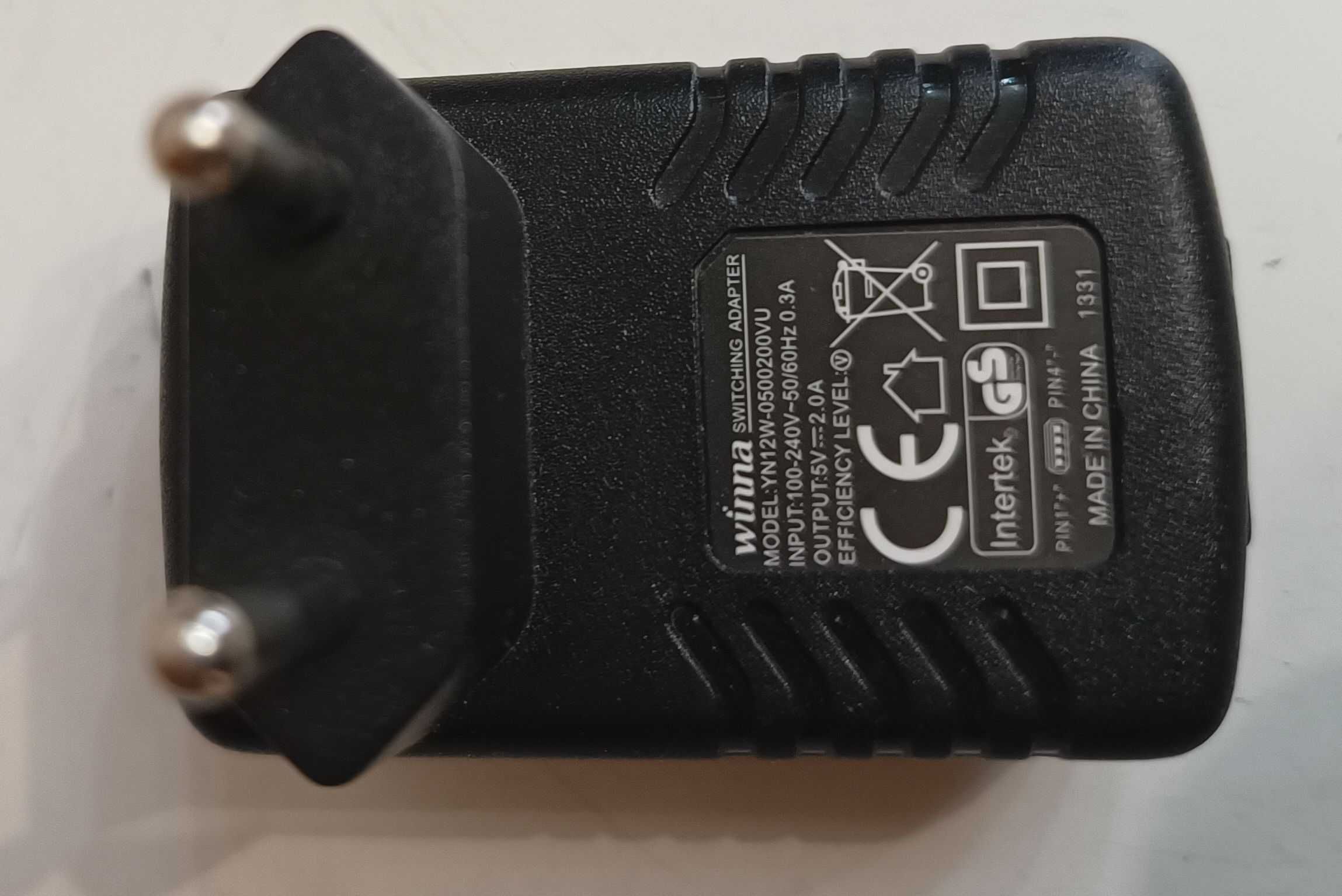 Zasilacz ( ładowarka ) do sprzętu audio  5 V  z gniazdem USB  - 2,0 A