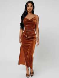 Нова оксамитова сукня міді з розрізом/брендове велюрове плаття s-m she