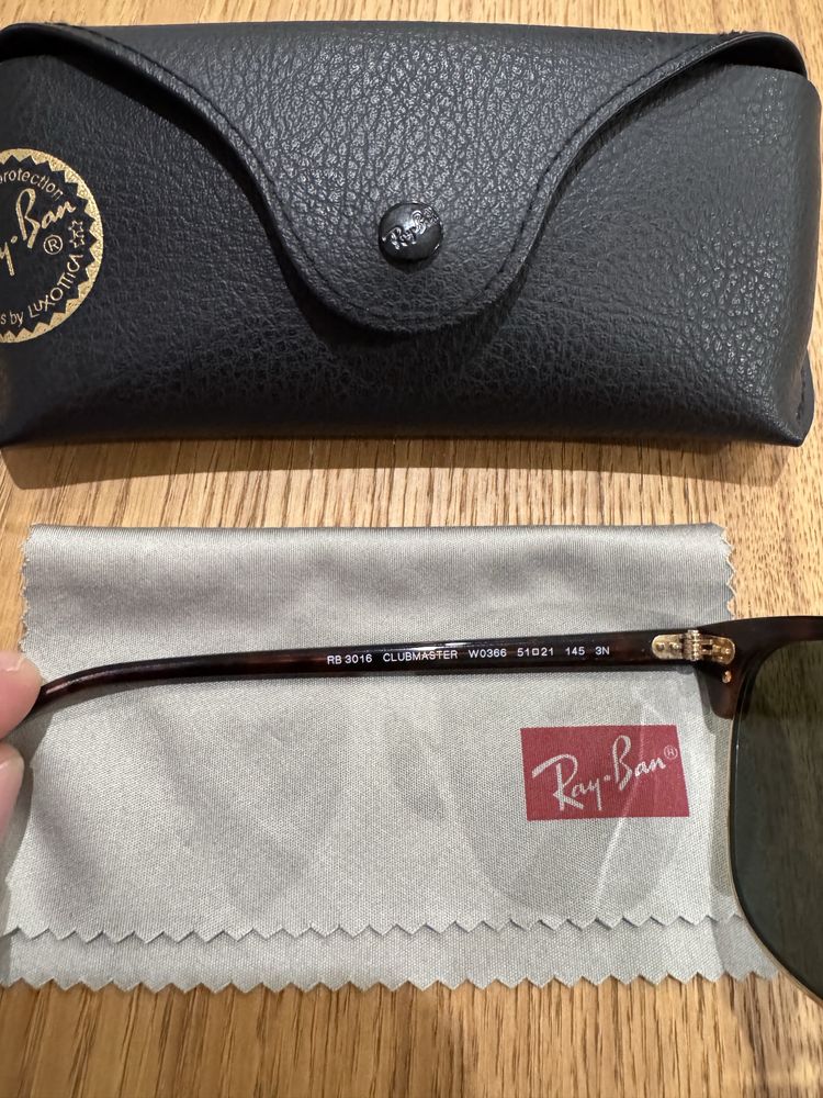 Ray-Ban Clubmaster RB3016 W0366 – Originais e em excelente estado