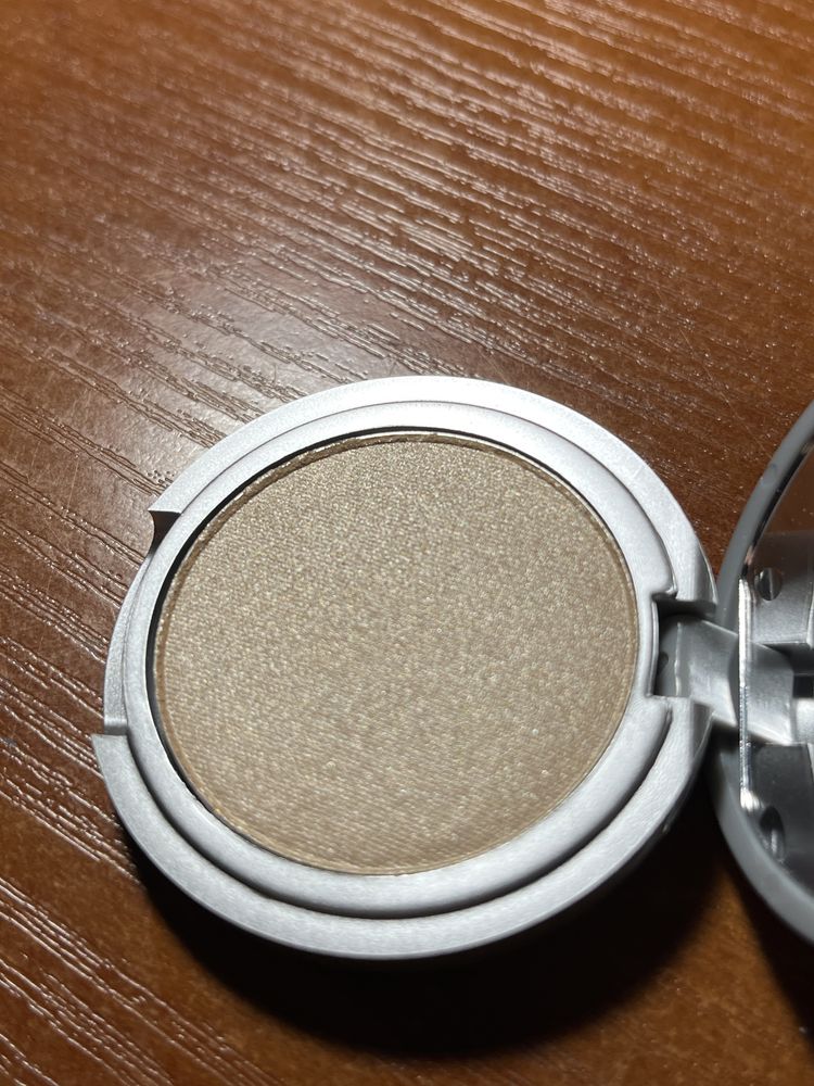 Хайлайтер the balm