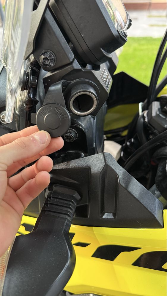 Продам мотоцикл Suzuki V-Strom 250
