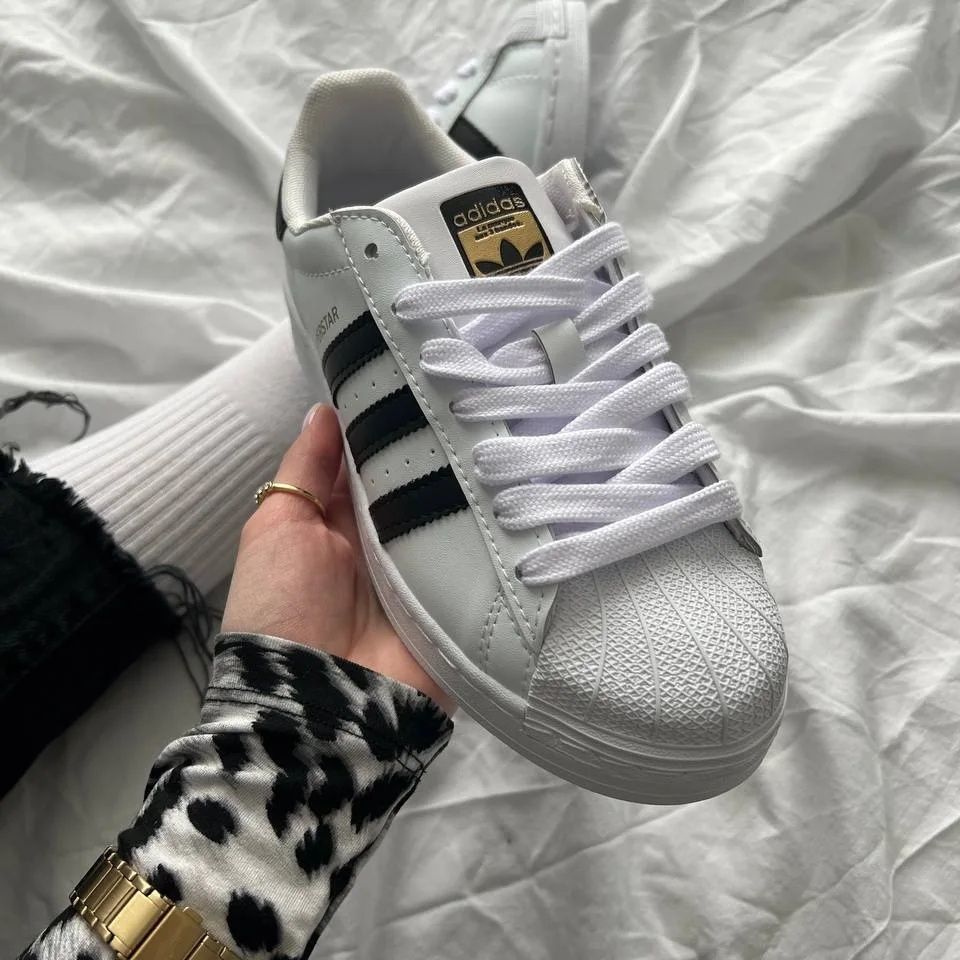 Жіночі кросівки Adidas Superstar