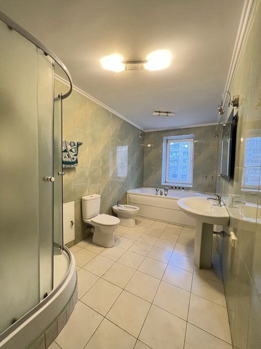 В Продажу 4 к к з євроремонтом на Шосейній