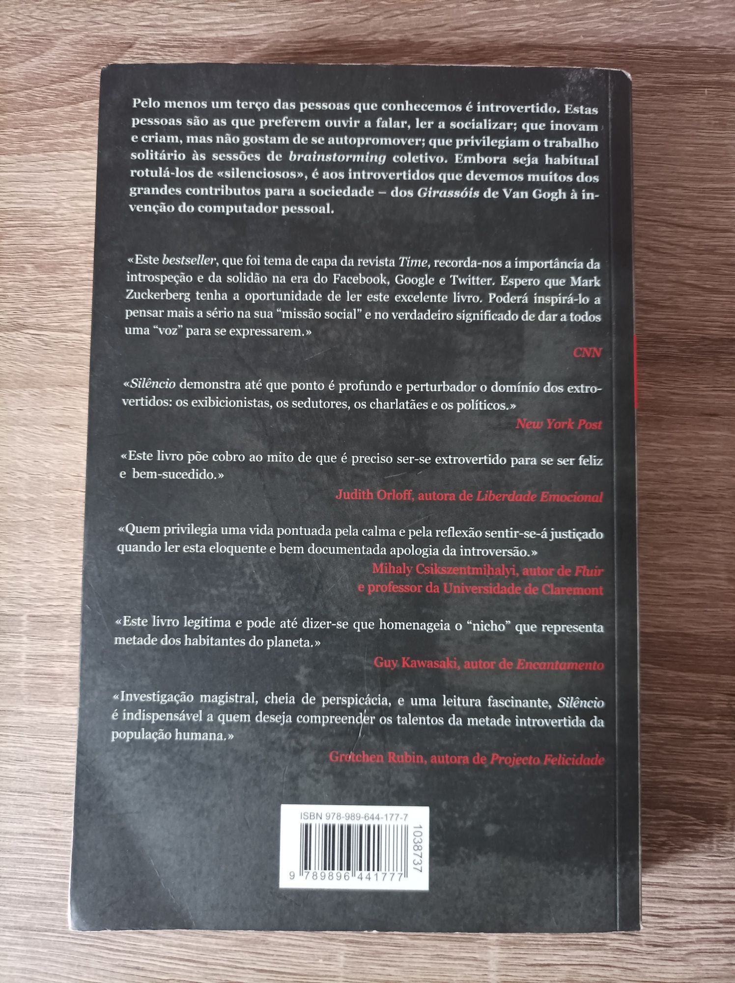 Livro "Silêncio" de Susana Cain