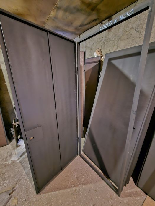 Двери технические дом квартира сарая кладовая тех помещения