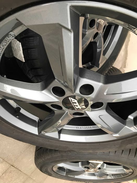 Koła zimowe VW Tiguan II Seat Ateca Audi Q3 17 ET38 5x112 Jak nowe 8mm